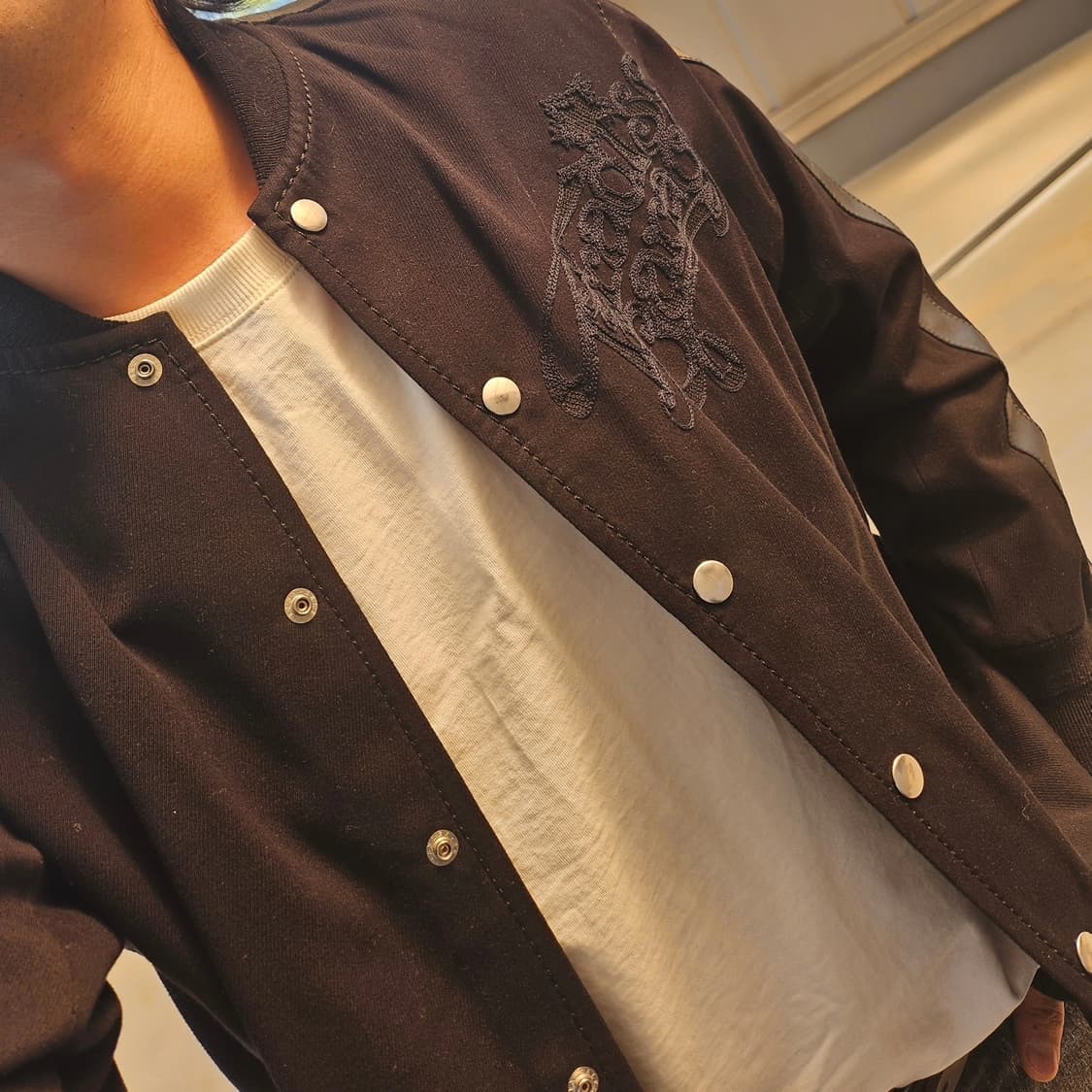 sacai 사카이 블랙 엠브로이더리 스타디움 자켓 4
