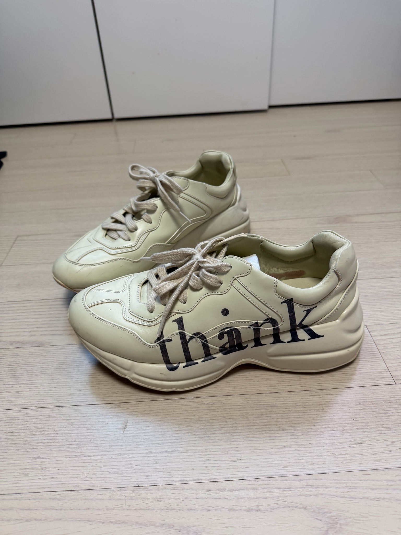 구찌 라이톤 스니커즈 더티 think thank 260