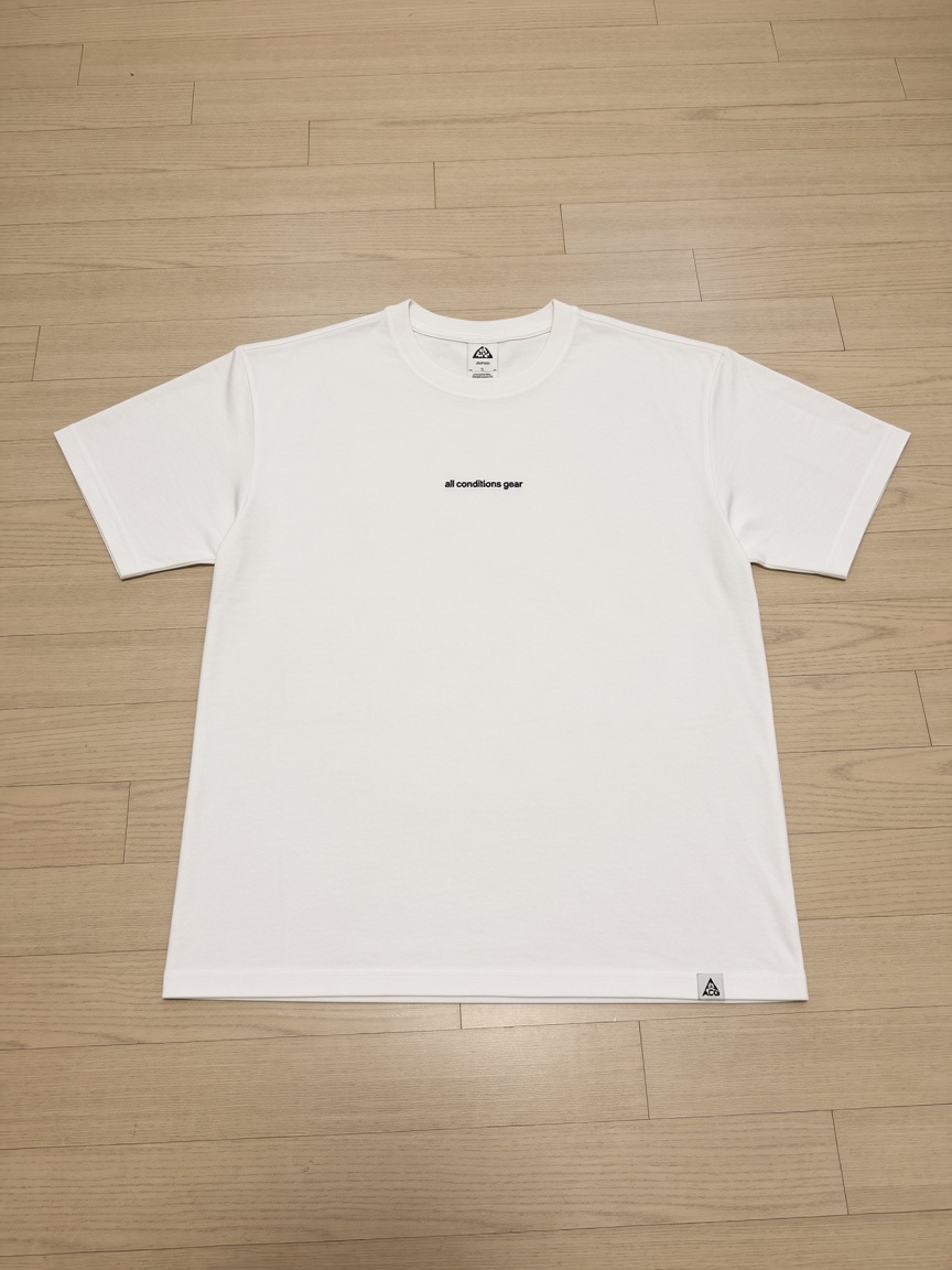 나이키 ACG 자수 반팔 티셔츠 L 2