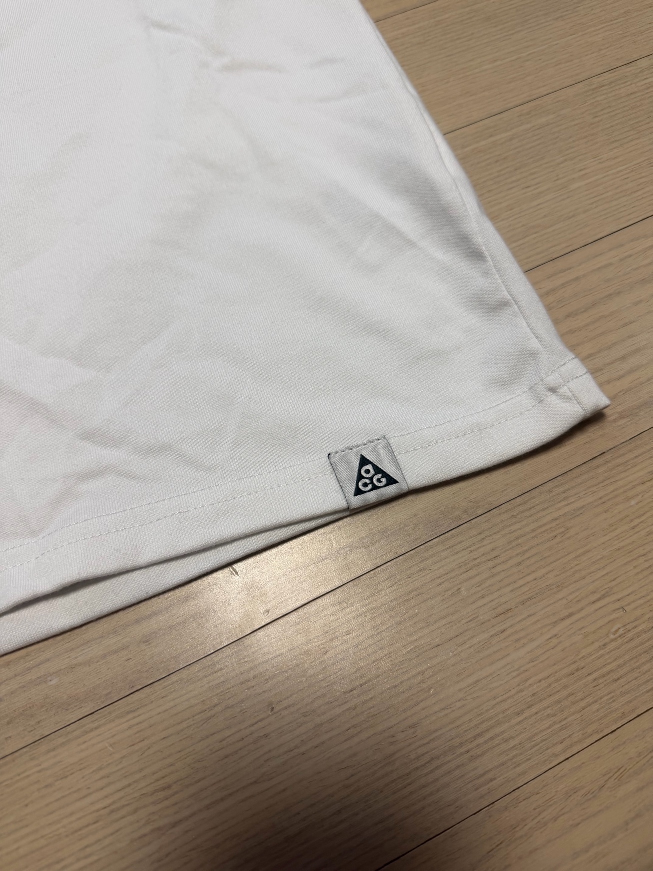 나이키 ACG 자수 반팔 티셔츠 L 5
