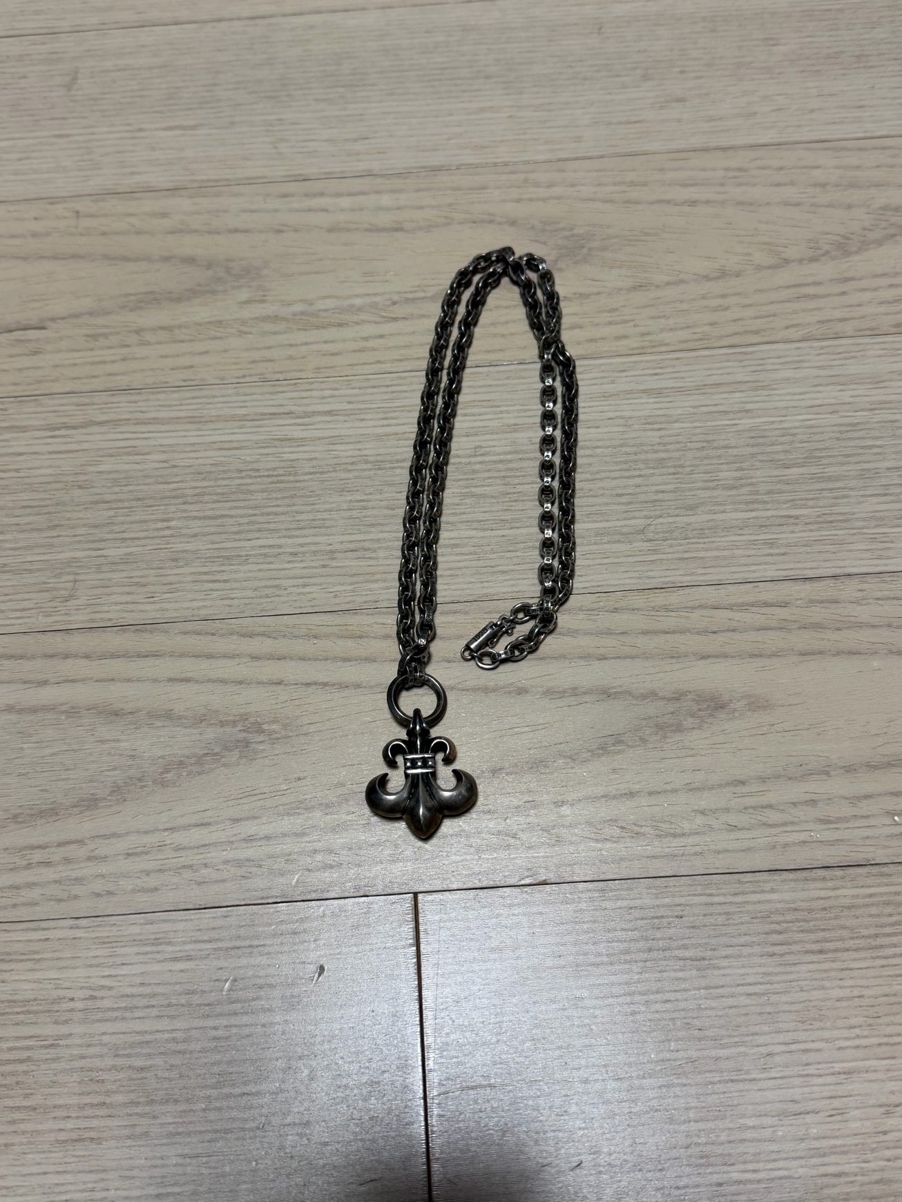 크롬하츠 제작 스카우트 플라워 목걸이 2