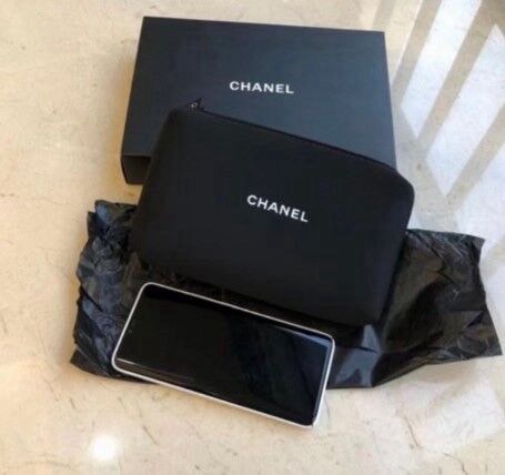 샤넬뷰티 네오프렌 파우치 2